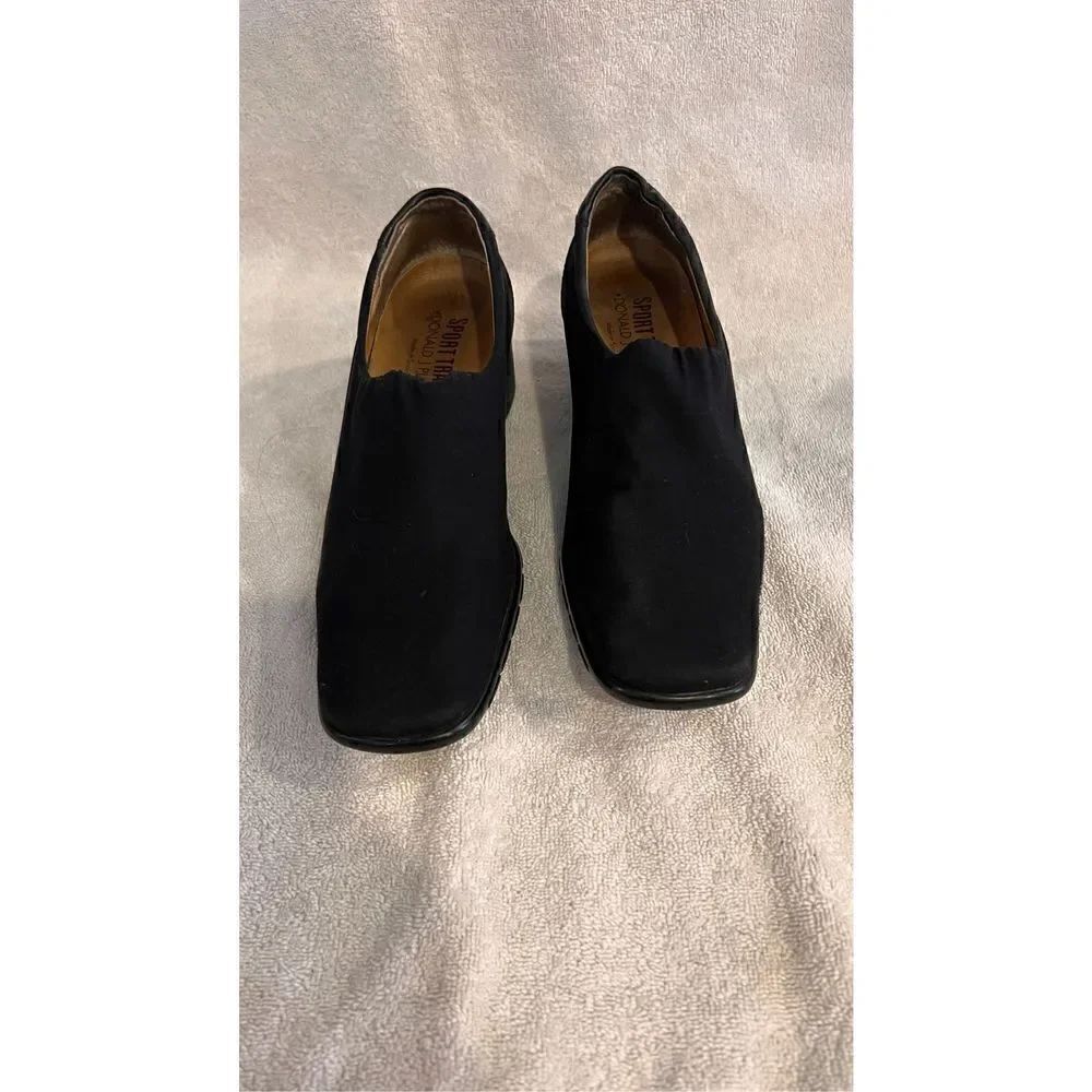 Donald J Pliner Sport Travel Air touch system Black Elastic Slip on Size 6.5M